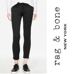 Rag and Bone Skinny Jeans in size 28